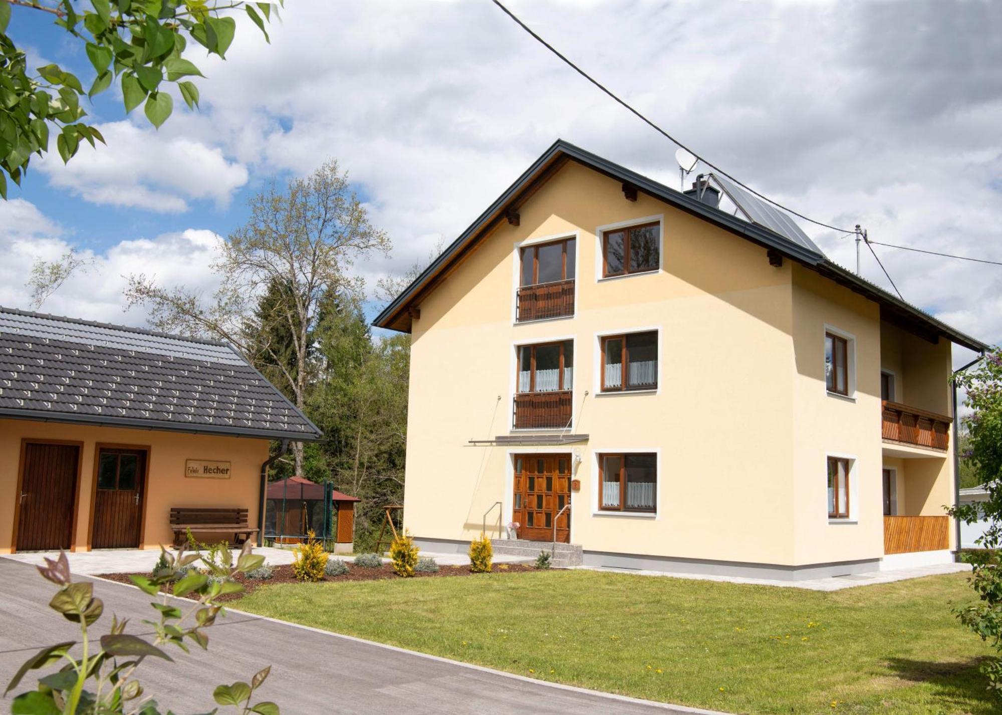 Ferienwohnungen Hecher Feldkirchen in Kärnten Esterno foto